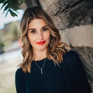 Meet your Posher, Leslie